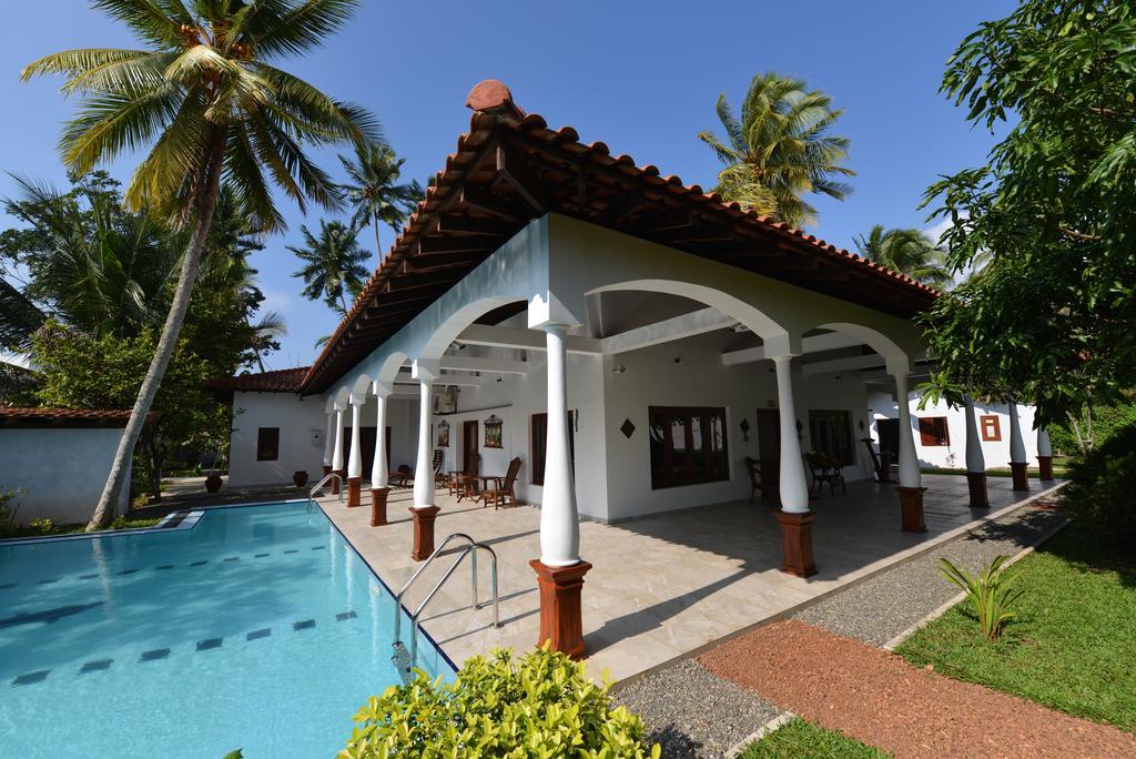 Hotel Lucas à Kosgoda Extérieur photo