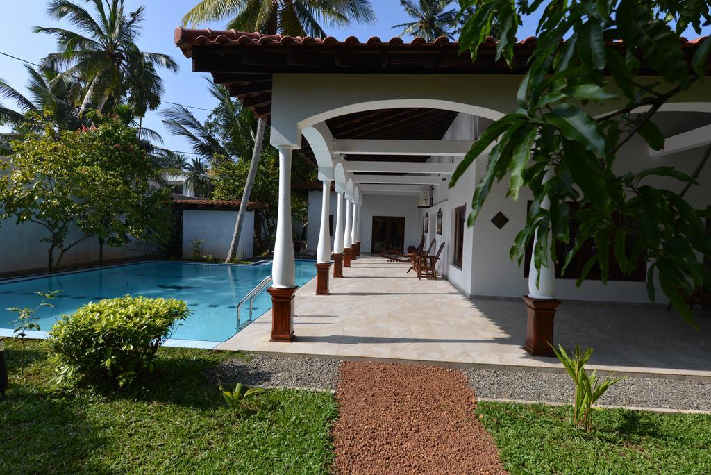 Hotel Lucas à Kosgoda Extérieur photo