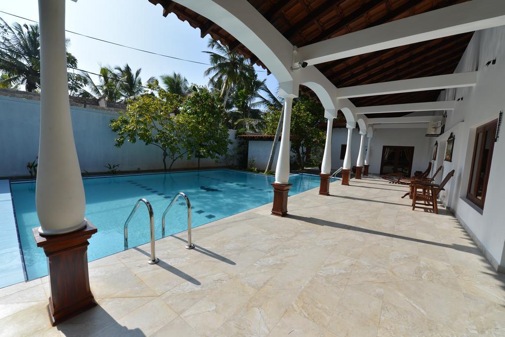 Hotel Lucas à Kosgoda Extérieur photo