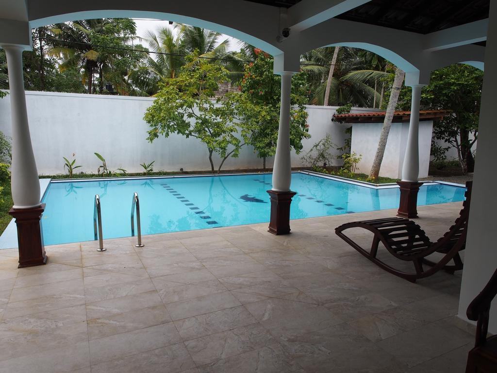 Hotel Lucas à Kosgoda Extérieur photo