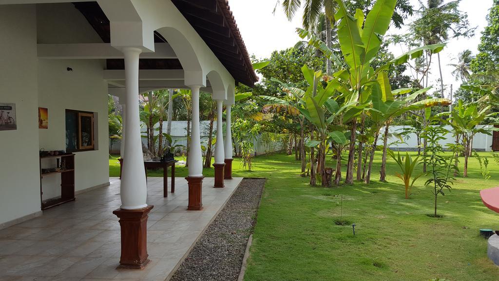 Hotel Lucas à Kosgoda Extérieur photo