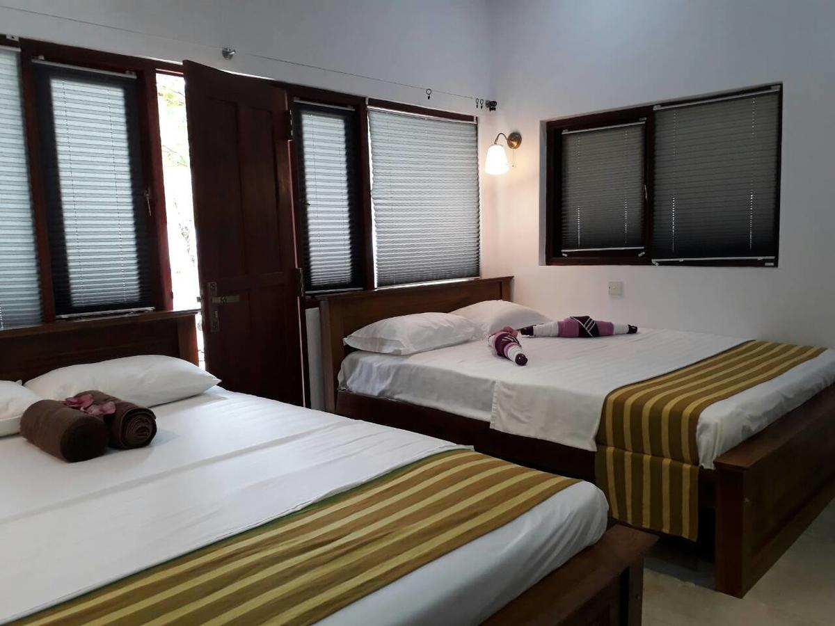 Hotel Lucas à Kosgoda Extérieur photo