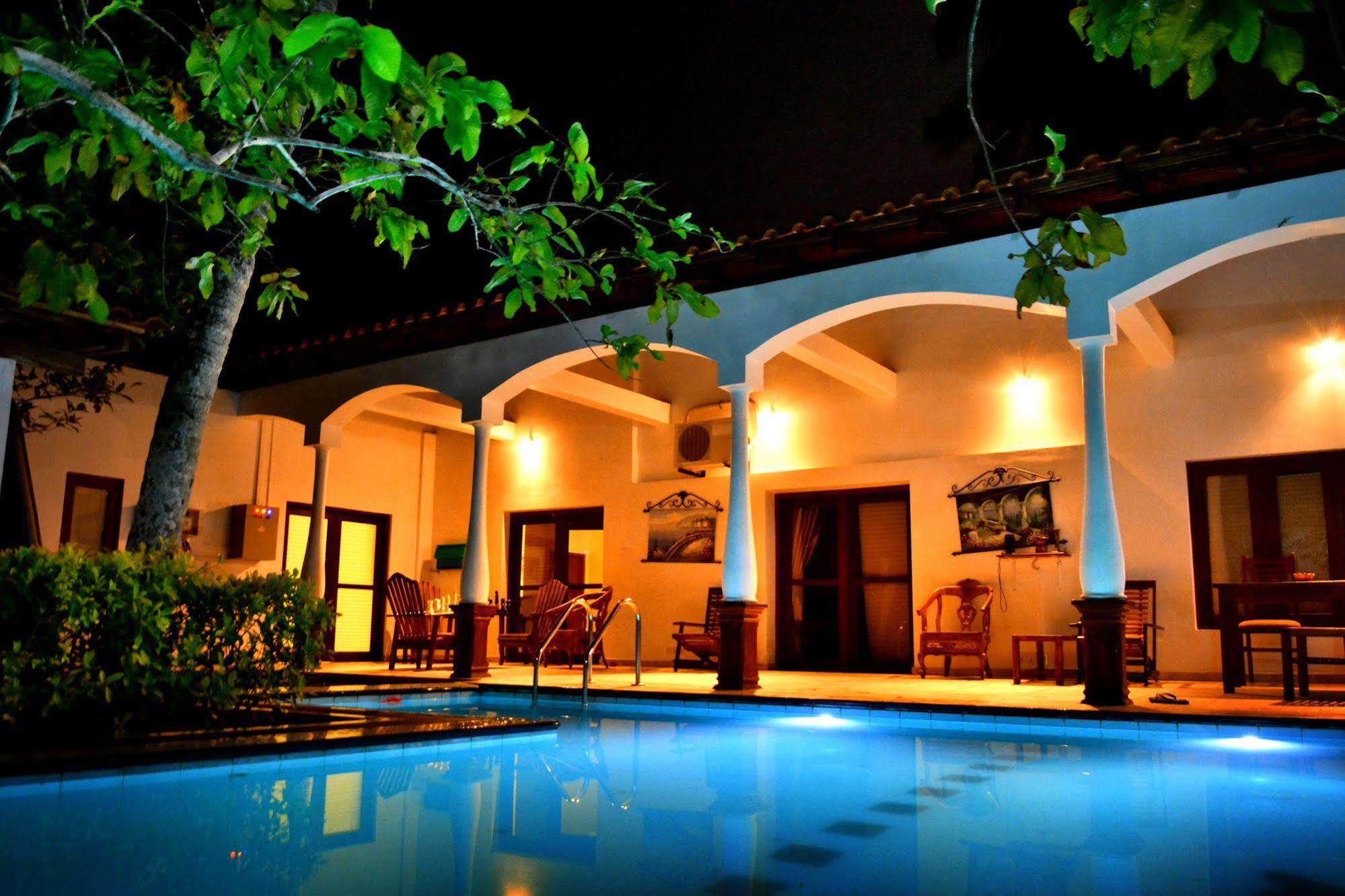 Hotel Lucas à Kosgoda Extérieur photo