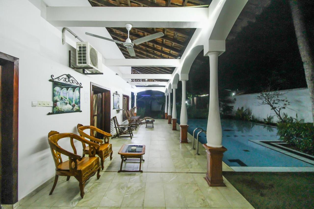 Hotel Lucas à Kosgoda Extérieur photo